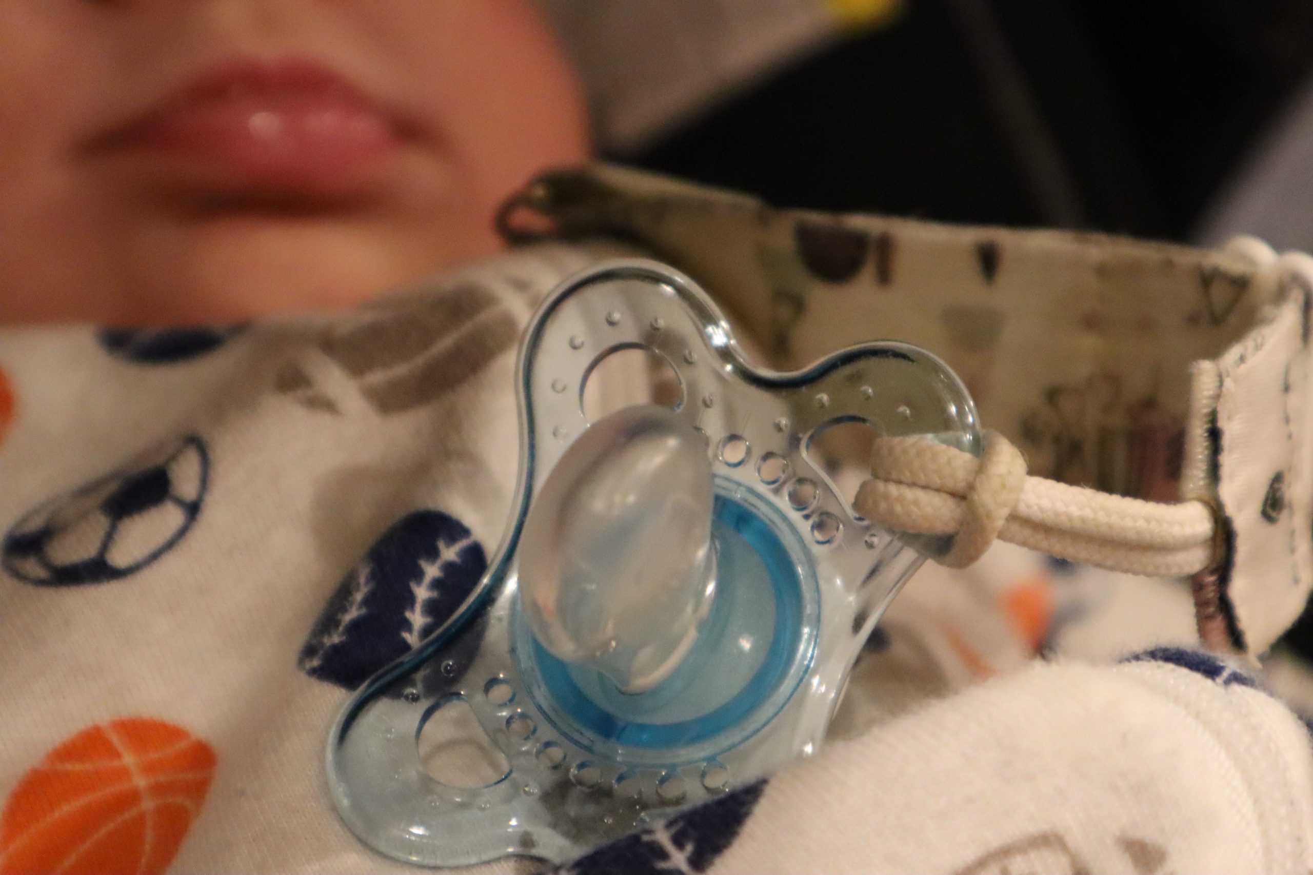 how to clean pacifier